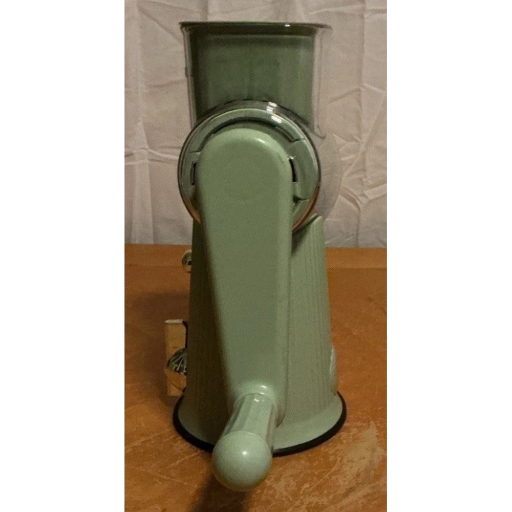 LE D'AFFAIRES Manual Rotary Veggie & Cheese Spiral Grater‎ 7pc Set Green - Picture 5 of 13